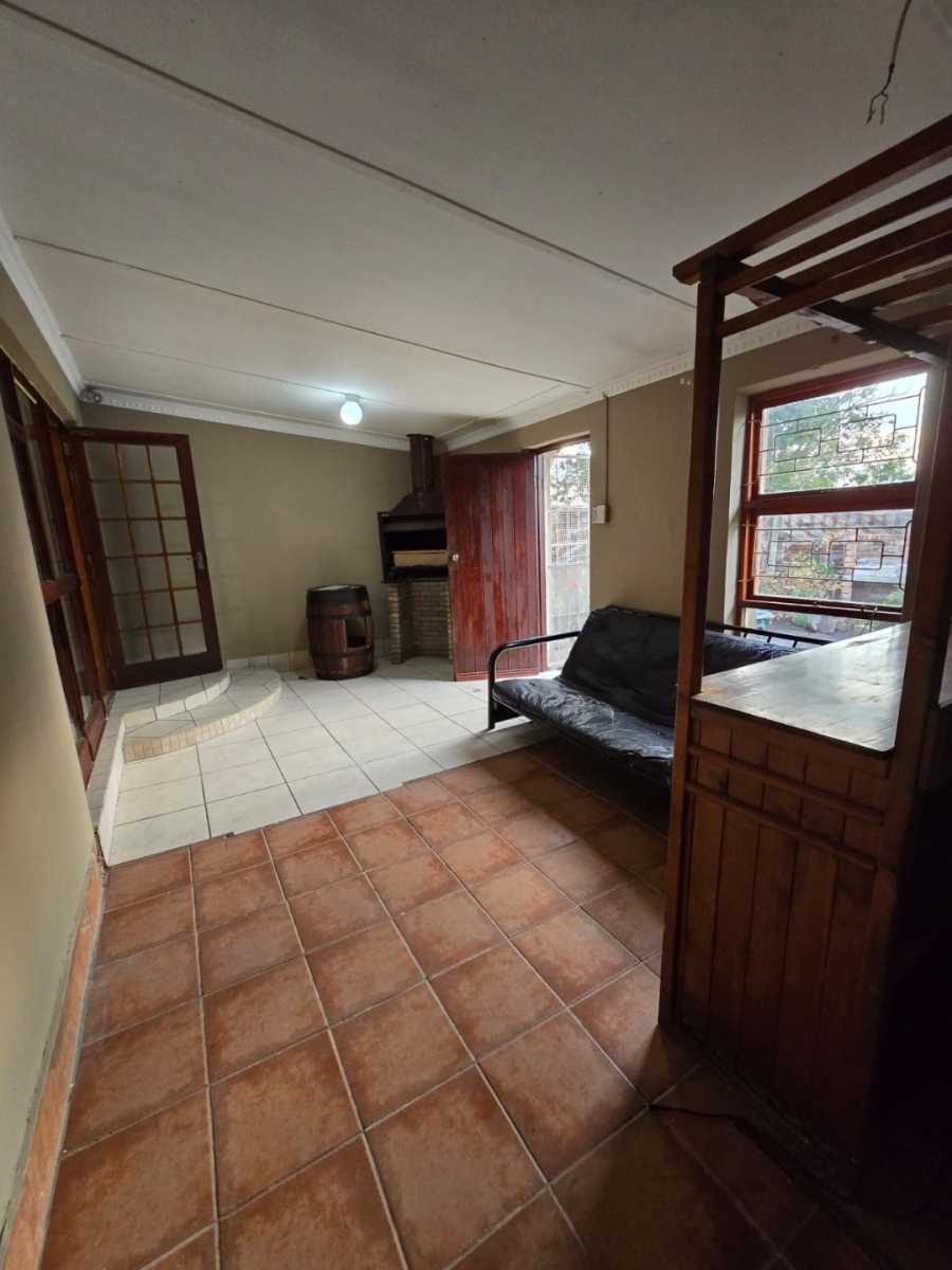 Commercial Property for Sale in Theescombe Eastern Cape